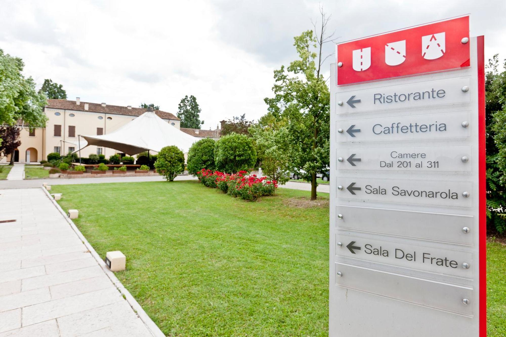 Una Hotels Occhiobello Exteriör bild