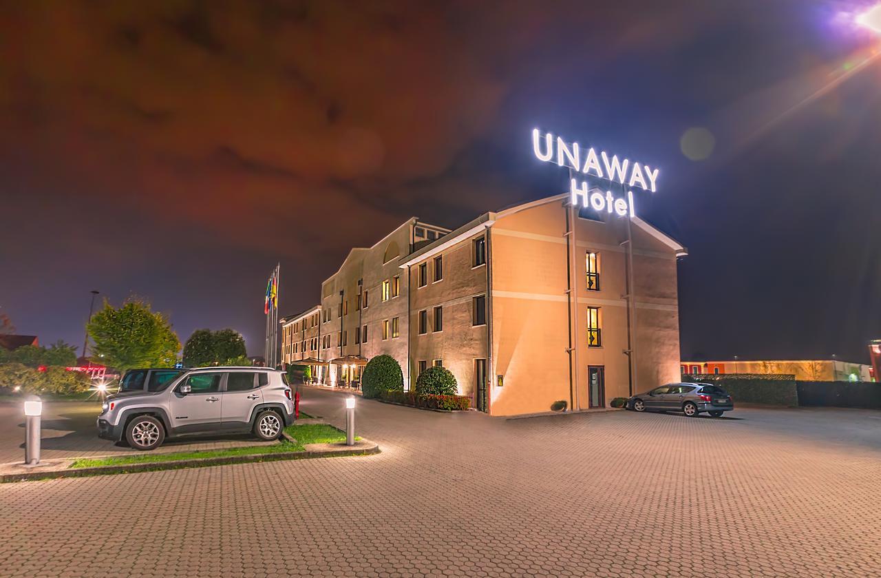 Una Hotels Occhiobello Exteriör bild